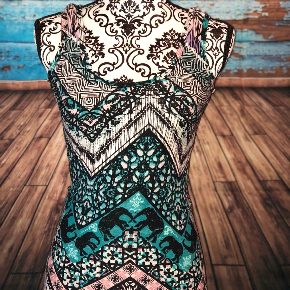 Rue 21 astec/tribal elephant tank